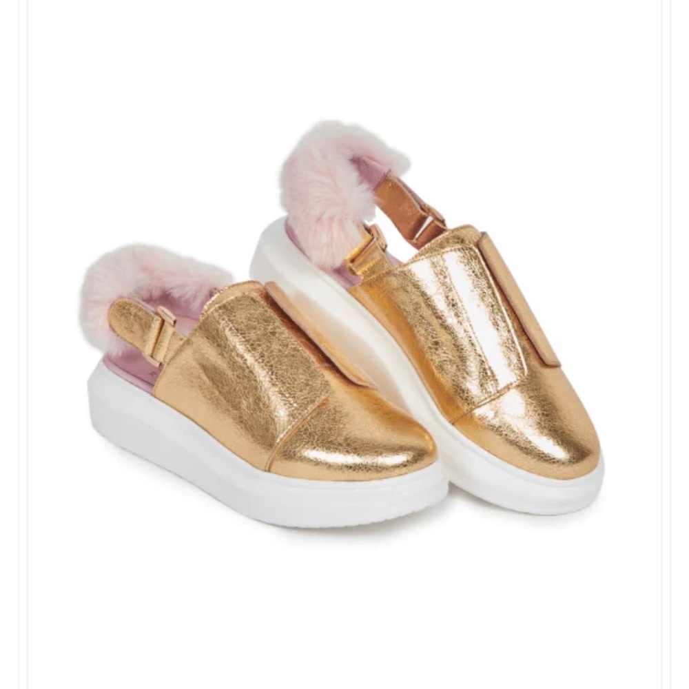 Hollie Watman Gold Slingback sneakers barely worn size 6.5